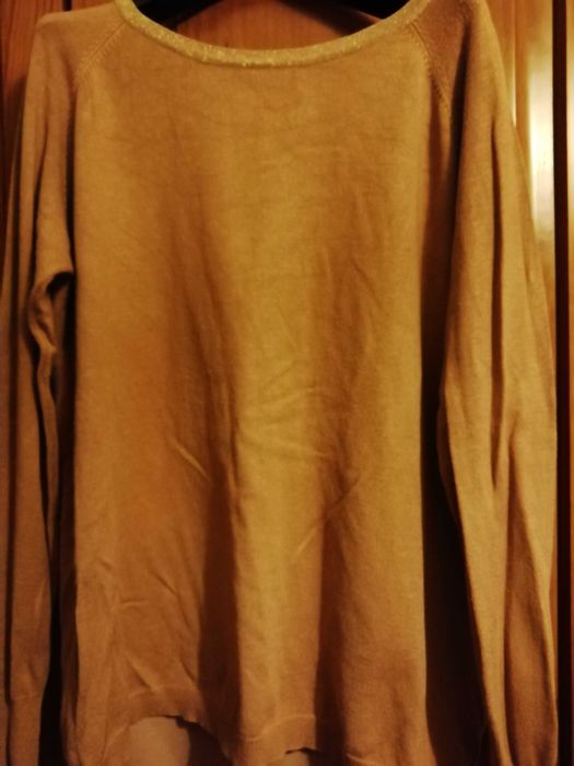 Roupa diversa como nova