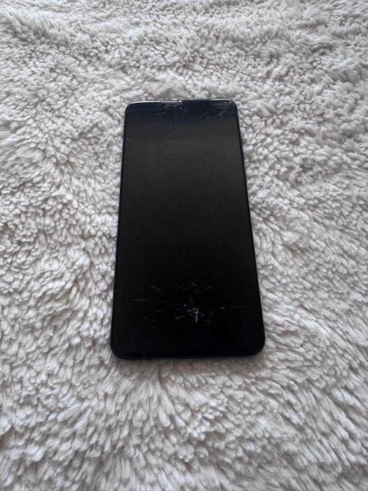 Motorola Moto G84 5G uszkodzony / na części / działa