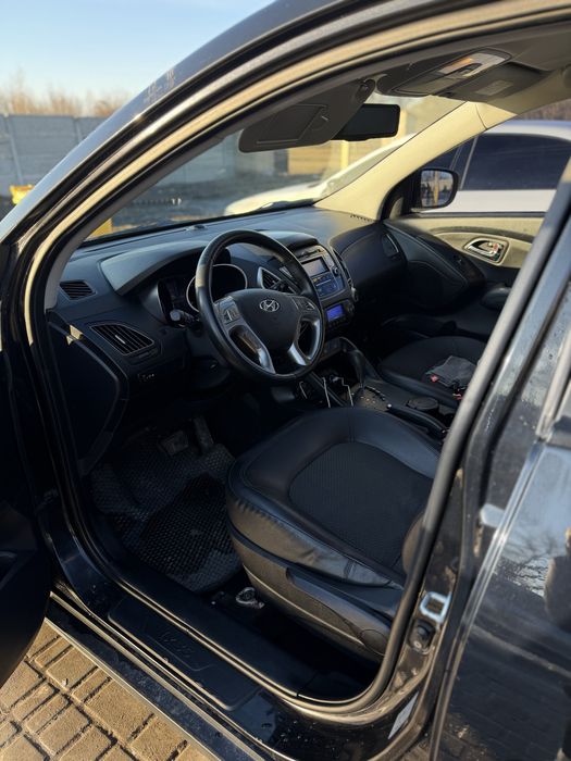 Продам  hyundai ix35