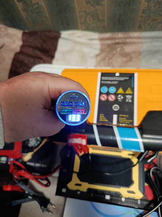 авто зарядка в прикуриватель с авто розеткой