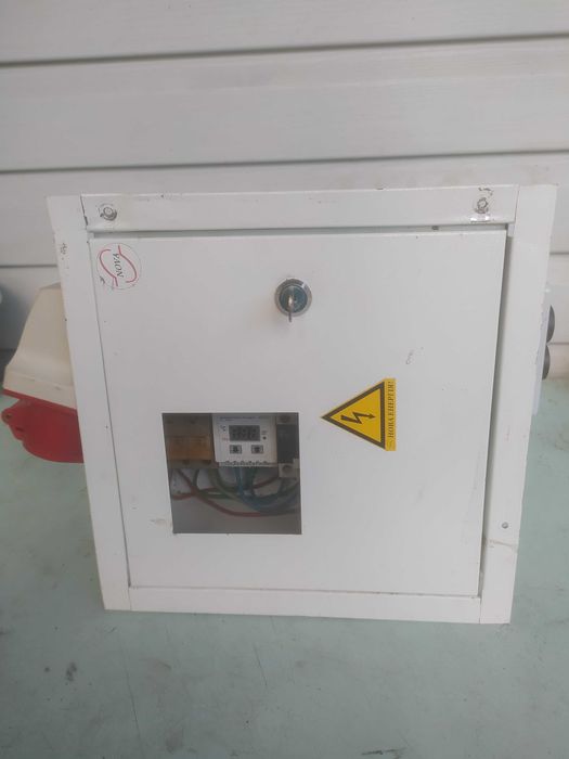 Продам преобразователь CFM-110!