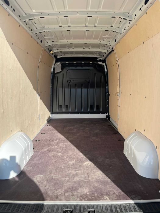 Wynajem Wypożyczalnia Bus Blaszak Nowy Renault Master L3H2