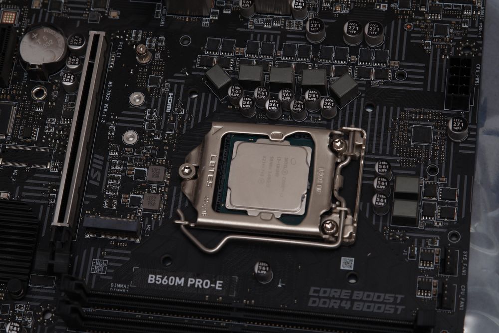 INTEL i3-10100f 3,6 + plyta glowna MSI B560M PRO E