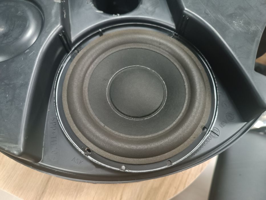 Сабвуфер Audi Q5