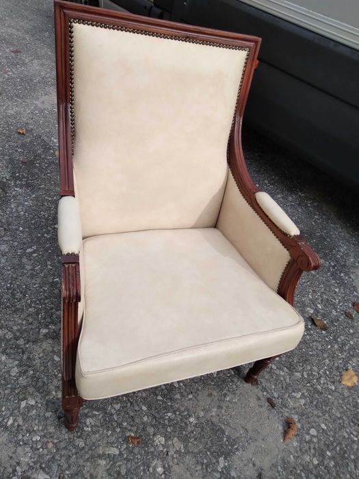 Piękny skórzany fotel drewniany skóra beżowy wygodny FV DOWÓZ