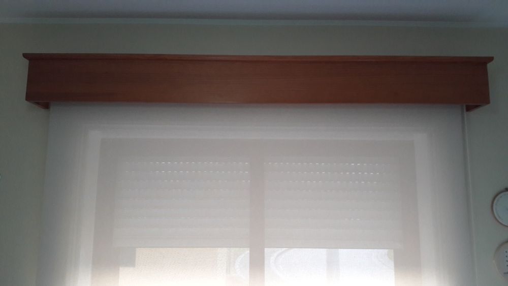 Telas blecaute 180x250 mais sanefas em madeira