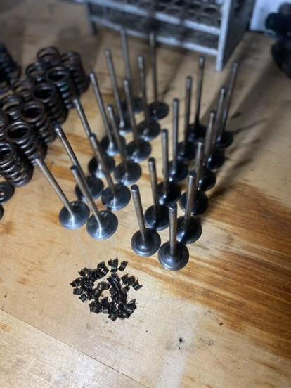 Клапана випускні бмв е34 м50б25 безванос