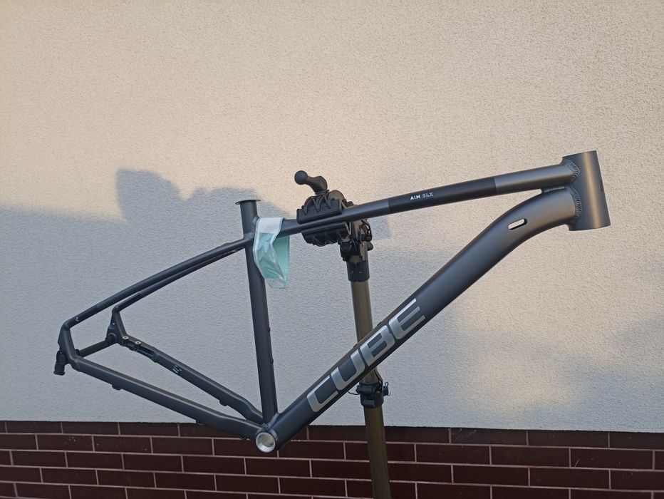 Nowa rama Cube 29  rama + jak kross Giant