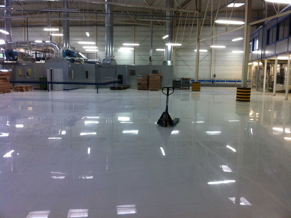 posadzki przemysłowe, żywiczne, antyelektrostatyczne naprawy