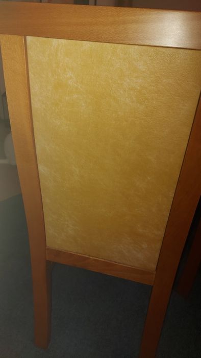 Vendo mesa de jantar +6 cadeiras