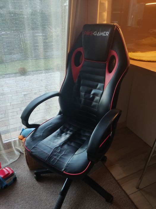 Fotel gamingowy  PRO-GAMER