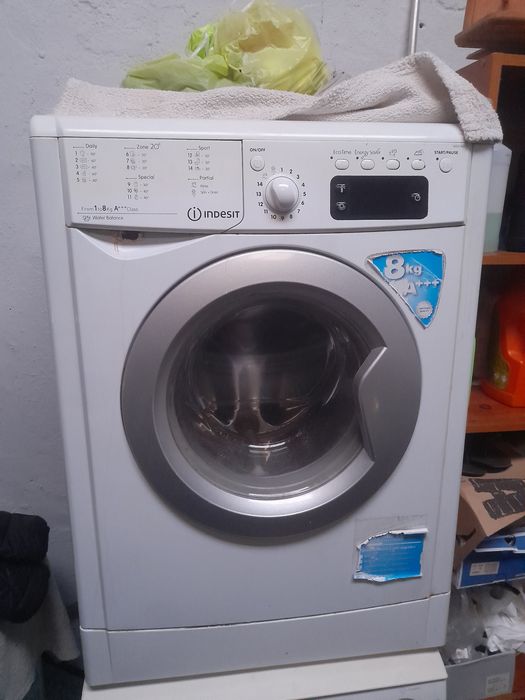 Maquina de lavar roupa LG (avariada)