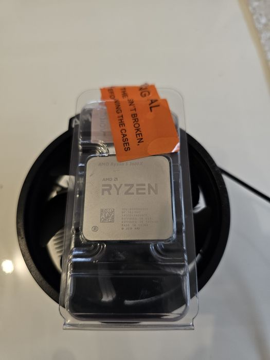 Procesor ryzen 5 3600x chłodzenie box