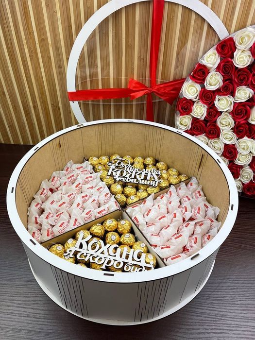 Подарунок коханій дівчині – солодкий бокс, сюрприз