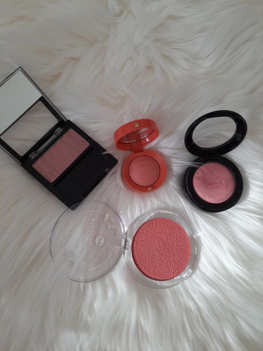 Zestaw róży do policzków, kosmetyki, róże, Bourjois, Bell, Revlon Deborah
