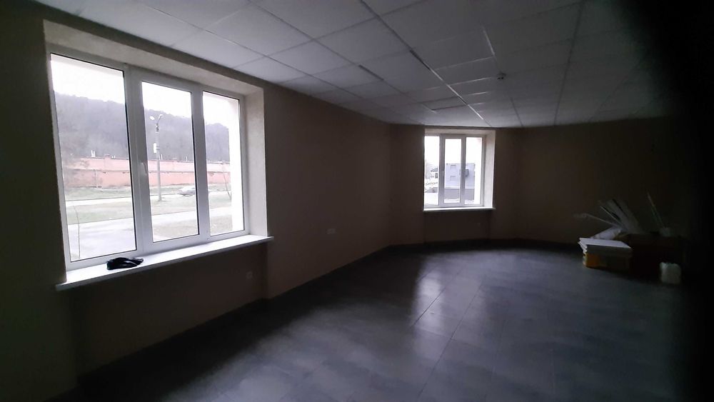 Продам нове, відремонтоване приміщення 51м2,мікрорайон Левада ближня