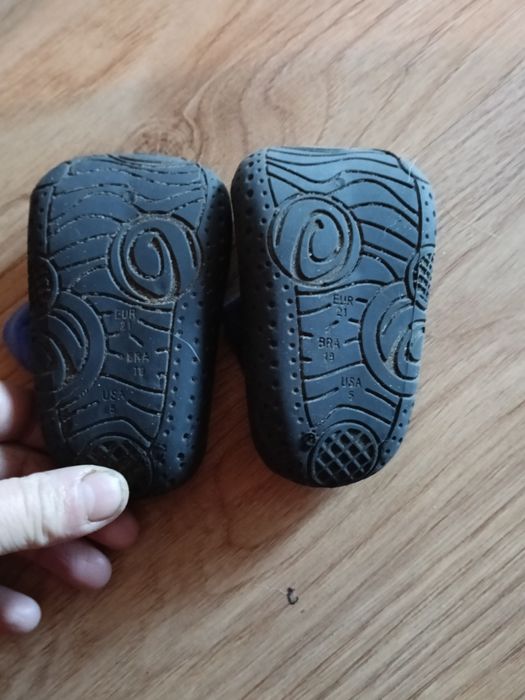 Buciki dziecięce skarpetowe rozmiar 21