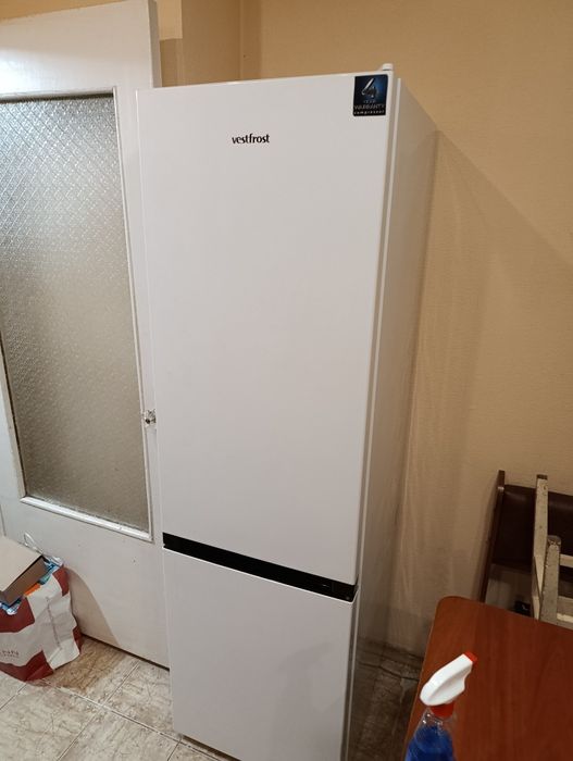 Холодильник Vestfrost CW286WB (білий)