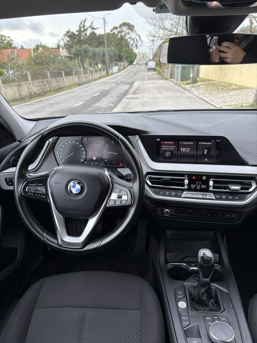 BMW 118I 140CV/ 2020/ Histórico BMW/ LED/ Carplay/ Camera/ Bancos aque