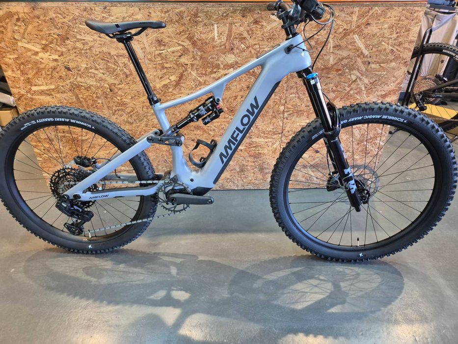 Bicicleta Enduro Eléctrica e-bike AMFLOW PR Carbon Pro 2027