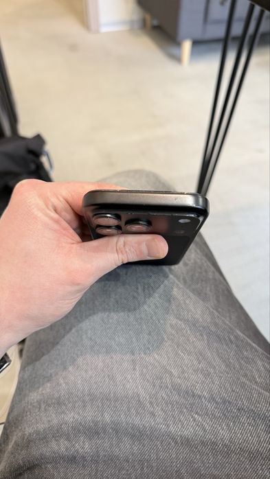 Iphone 17 pro 256 BLACK edition  профісійний перекрас з Єміратів