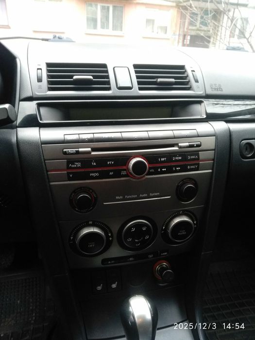 Продам Мазда 3   продам авто