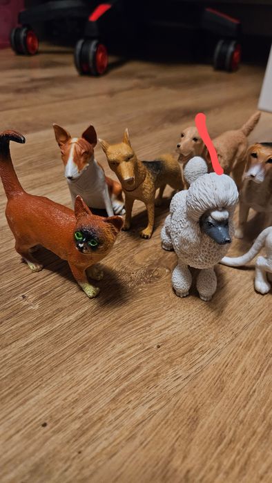 Zabawkowe zwierzątka koty psy mix