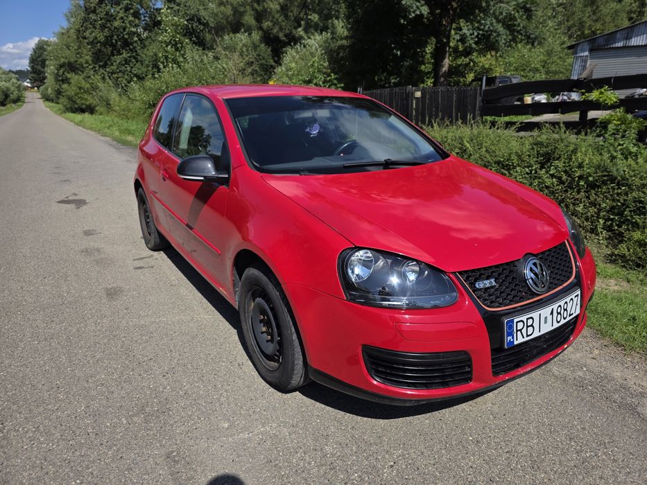 Volkswagen golf 5 1.6 FSI
