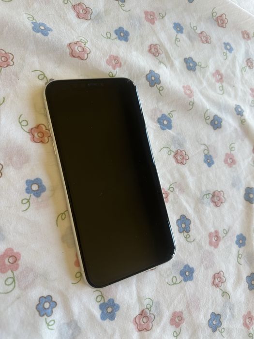 Iphone 11 branco otimo estado