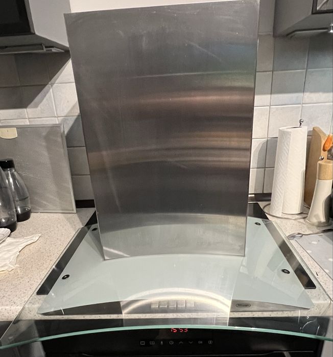 Sprzedam uzywany okap kominowy DeLonghi