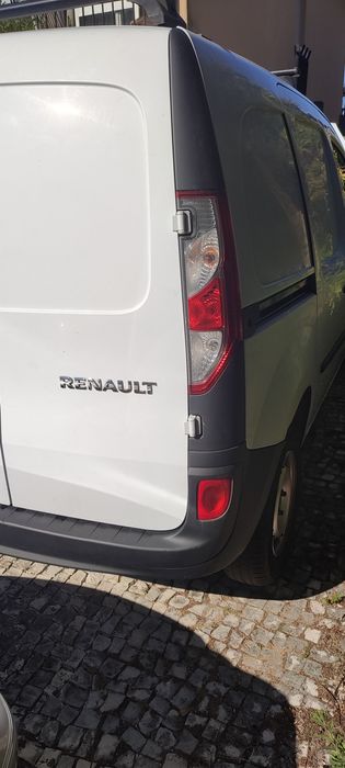 Vend troc Kangoo fim 2014 aceito prop retoma carro mota ou outro mesmo avariado ou acidentado