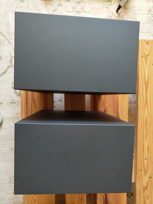 Colunas Amphion Argon 1 novas