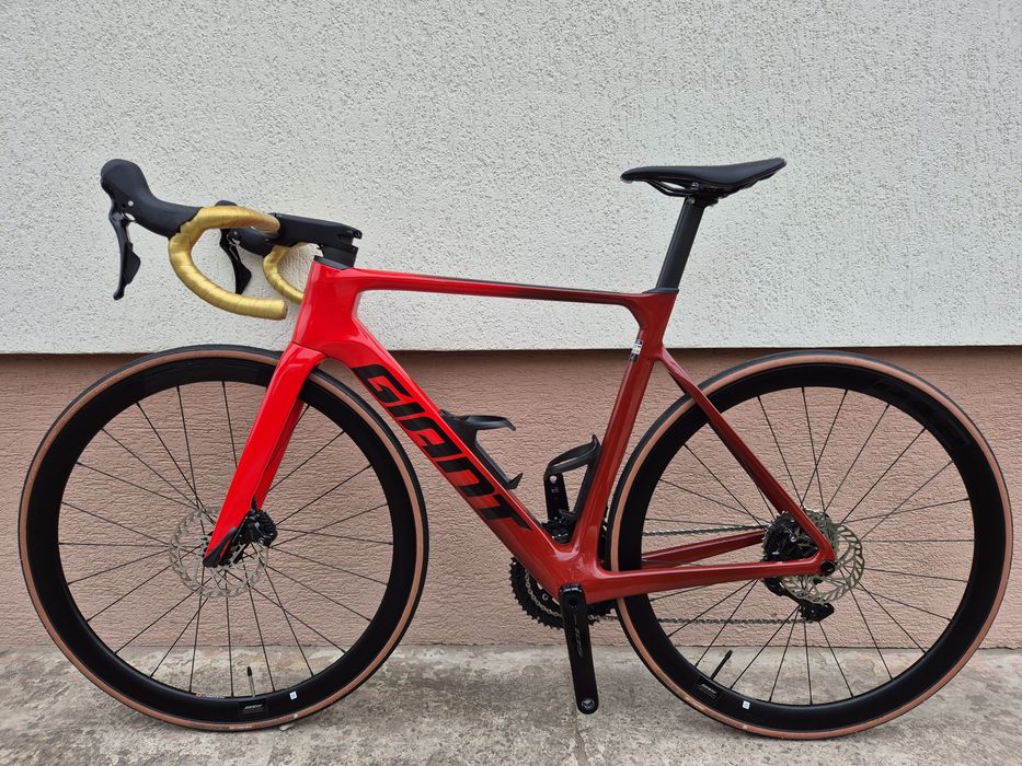 Rower szosowy aero Giant Propel, Shimano 105 2x12