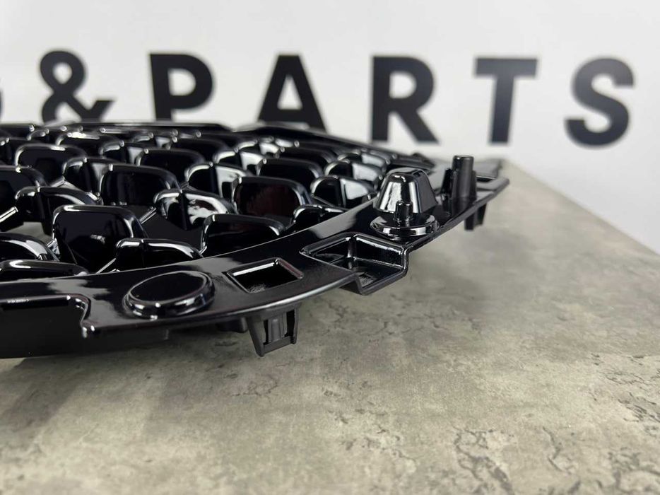 Решітка радіатора ( USA глянцева ) - Mazda CX 30 ( 2019+ ) DFR5-50711