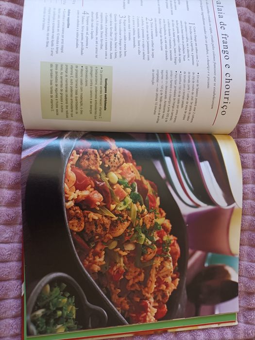 Livro culinária Criação e caça e fruta e sobremesa