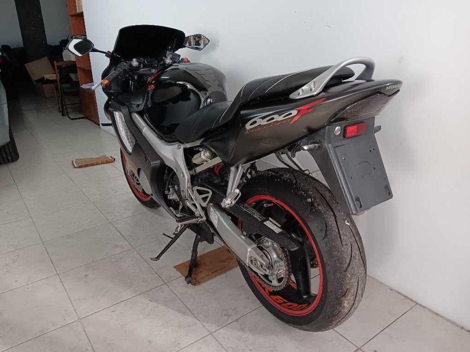Peças Honda CBR600F