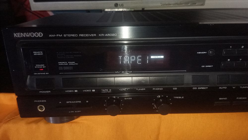 Amplificador Kenwood com radio
