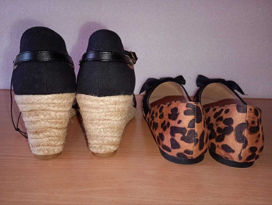 Продам Босоніжки Леопард + 1 Пара Лофери Подарунок
