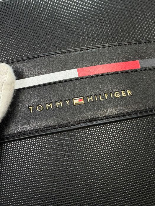 Мессенджер Tommy Hilfiger сумка томми хелфигер кросбоді томі хєлфігер
