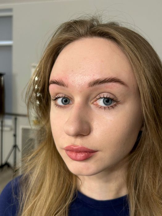 Шукаю моделей на брови