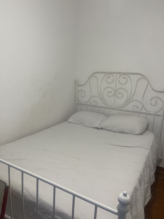 Cama de casal 100