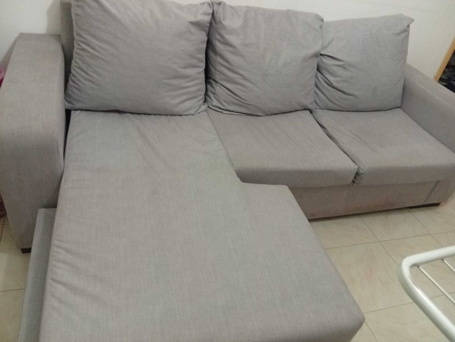 Sofá com chaise lounge