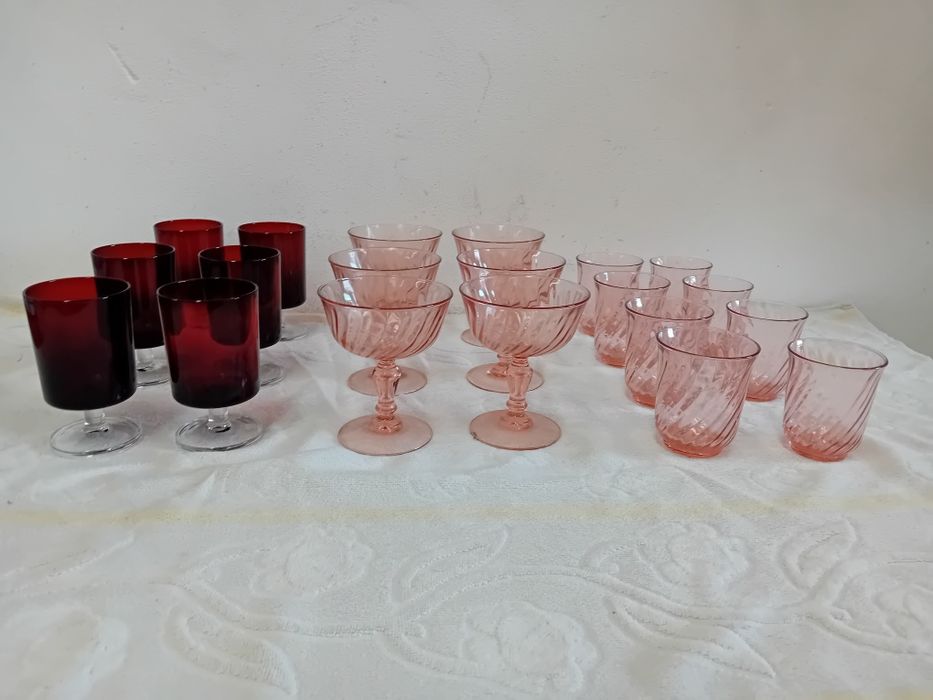 Taças Copos em Vidro Rosado Vermelho