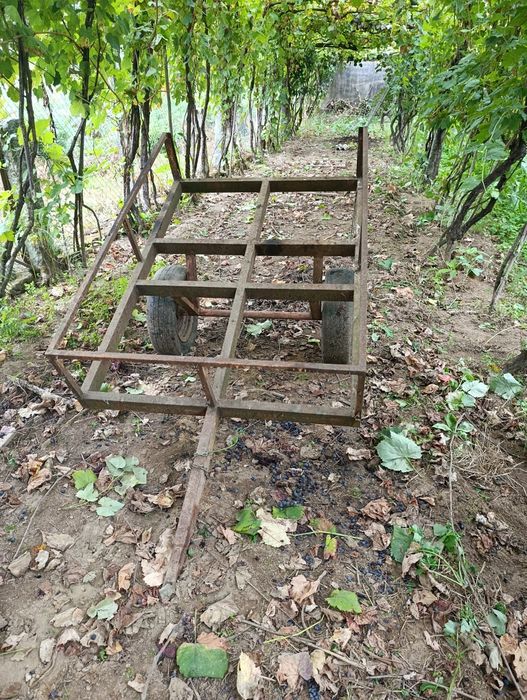 Estrado / Chassis de Reboque Agrícola (1.20m x 1.60m) – Sólido
