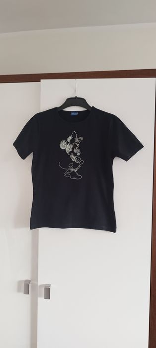 Czarna koszulka z Minnie