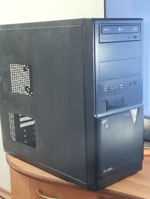 Корпус для компʼютера mATX + DVD-привід LG — б/в