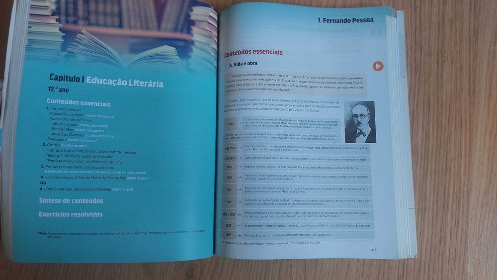 Livro Preparação para o Exame Final Nacional de Português 12°ano