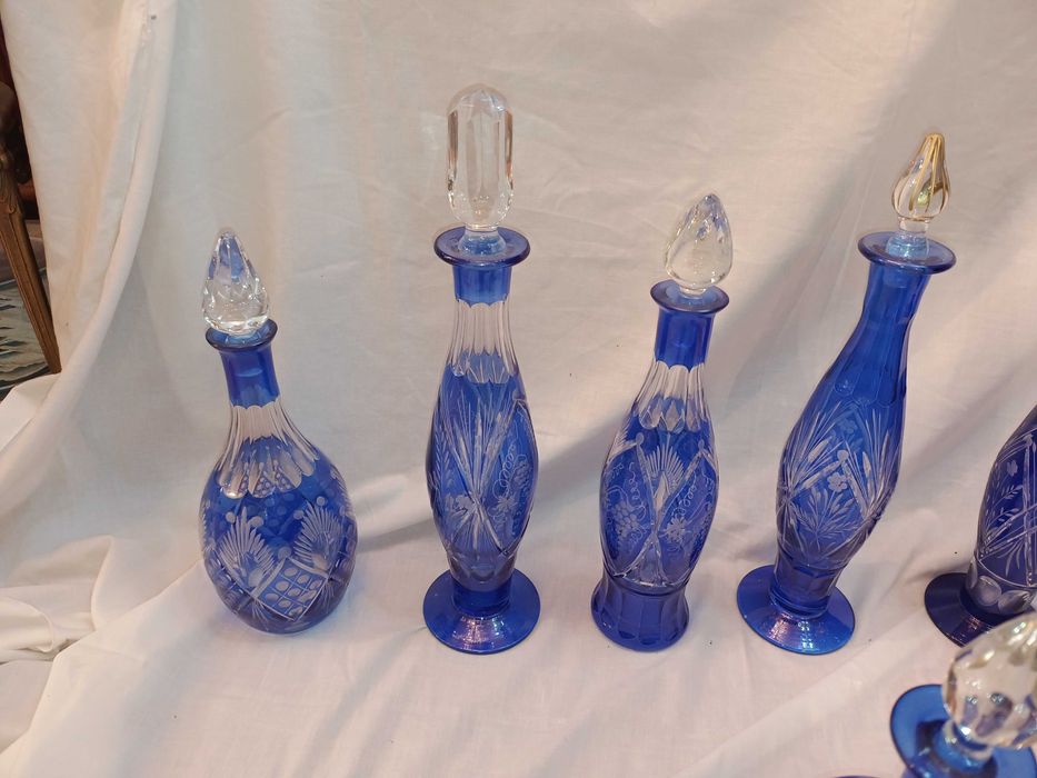 Garrafas Azuis Lapidadas