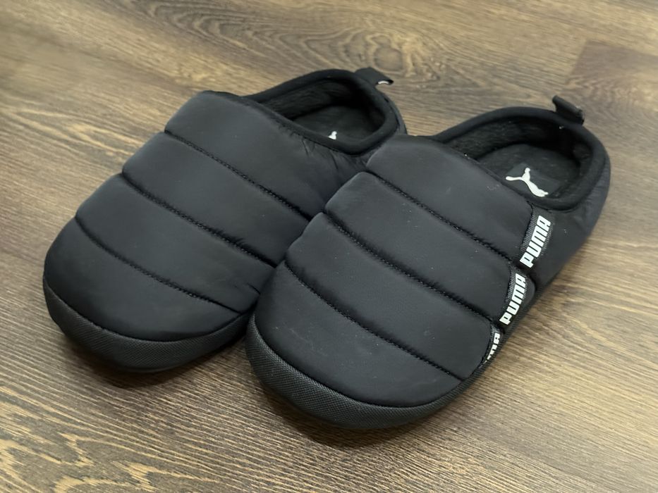 Puma. Взуття. Капці.