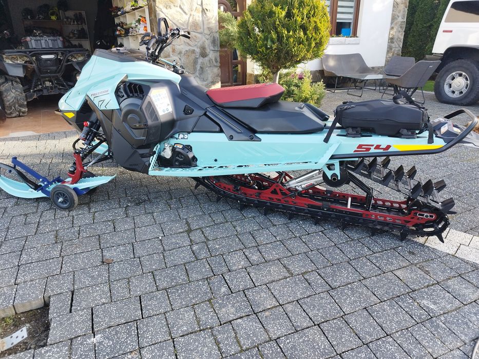 Skuter śnieżny Ski doo 2024 Turbo freeride 154